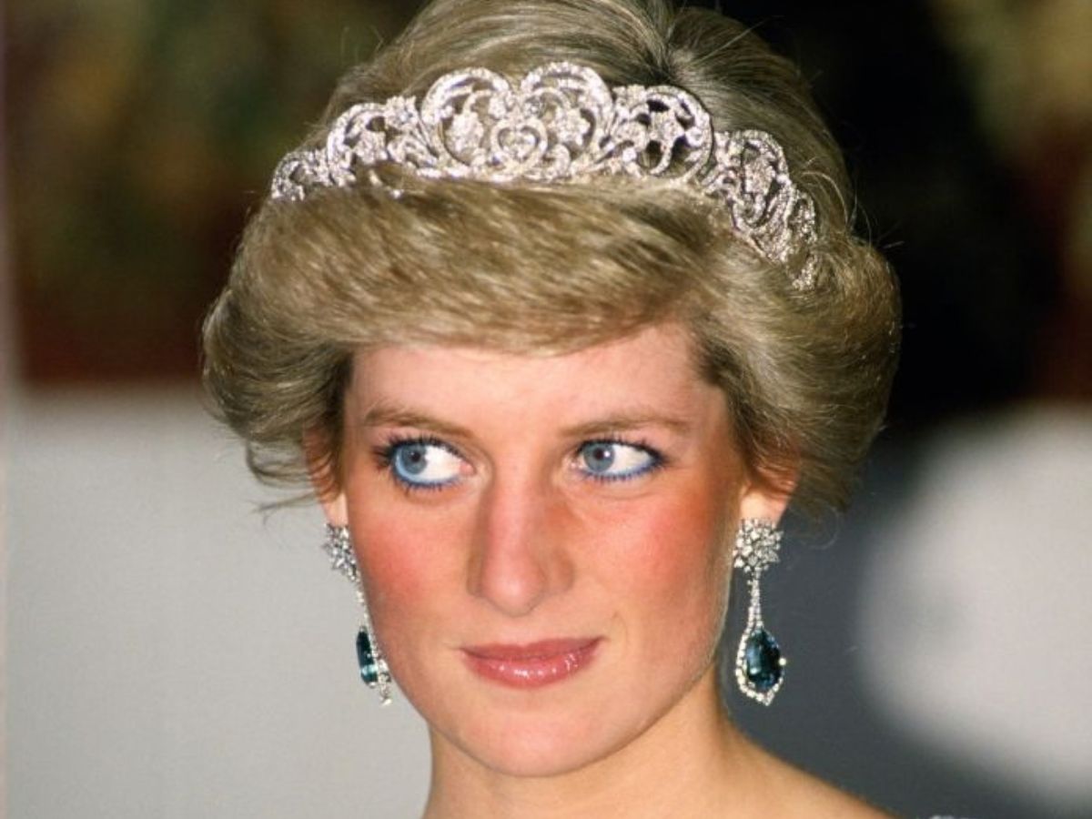 Czego księżna Diana unikała w makijażu