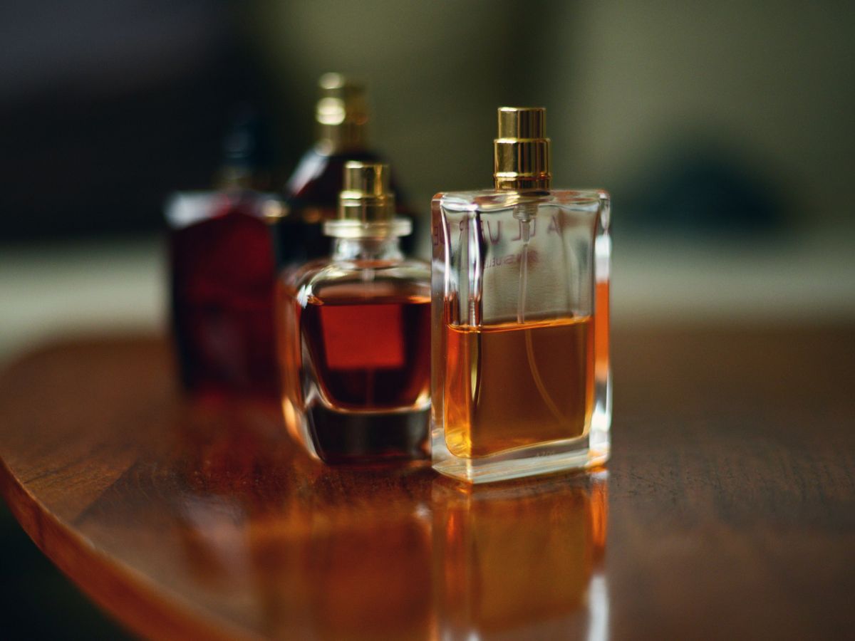 Te perfumy pachną jak ciepłe maślane ciasteczka, a na ubraniach zostają na kilka dni