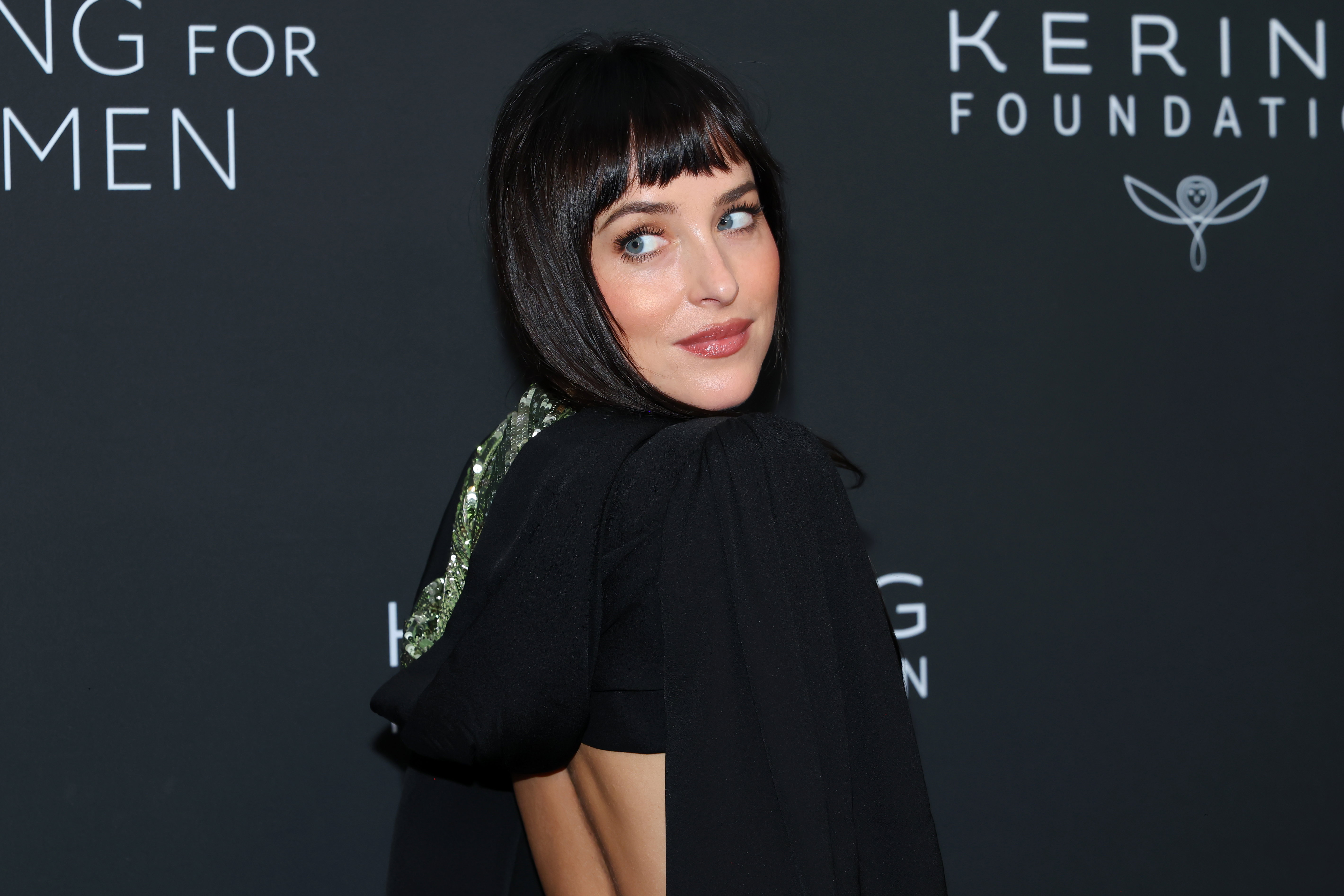 baby bangs Dakota Johnson