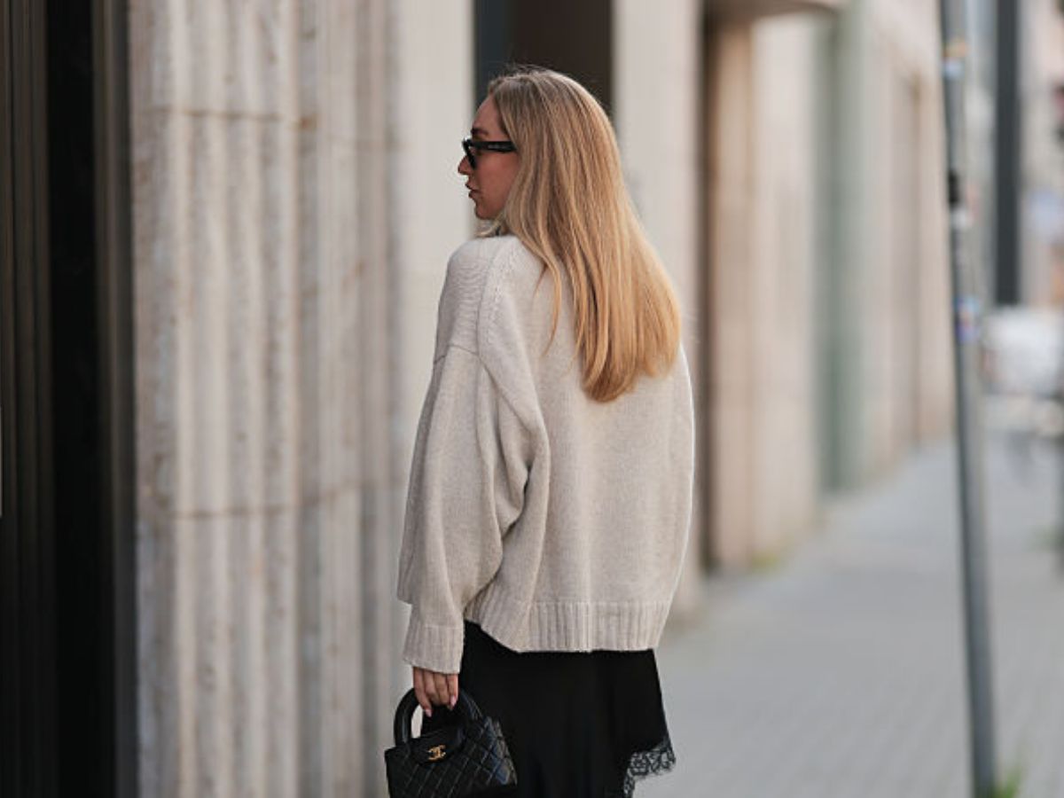 Milk tea blonde to odcień blondu stworzony na polską jesień