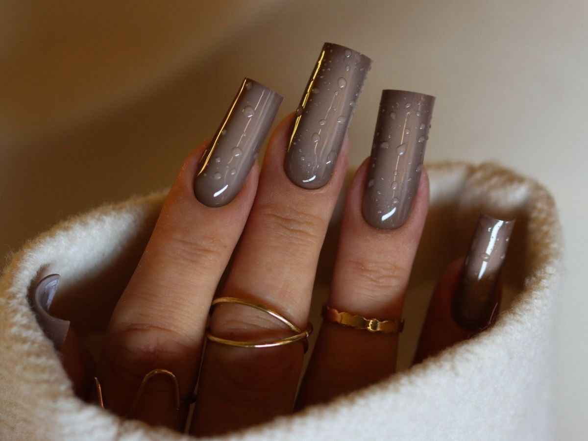 raincoat nails