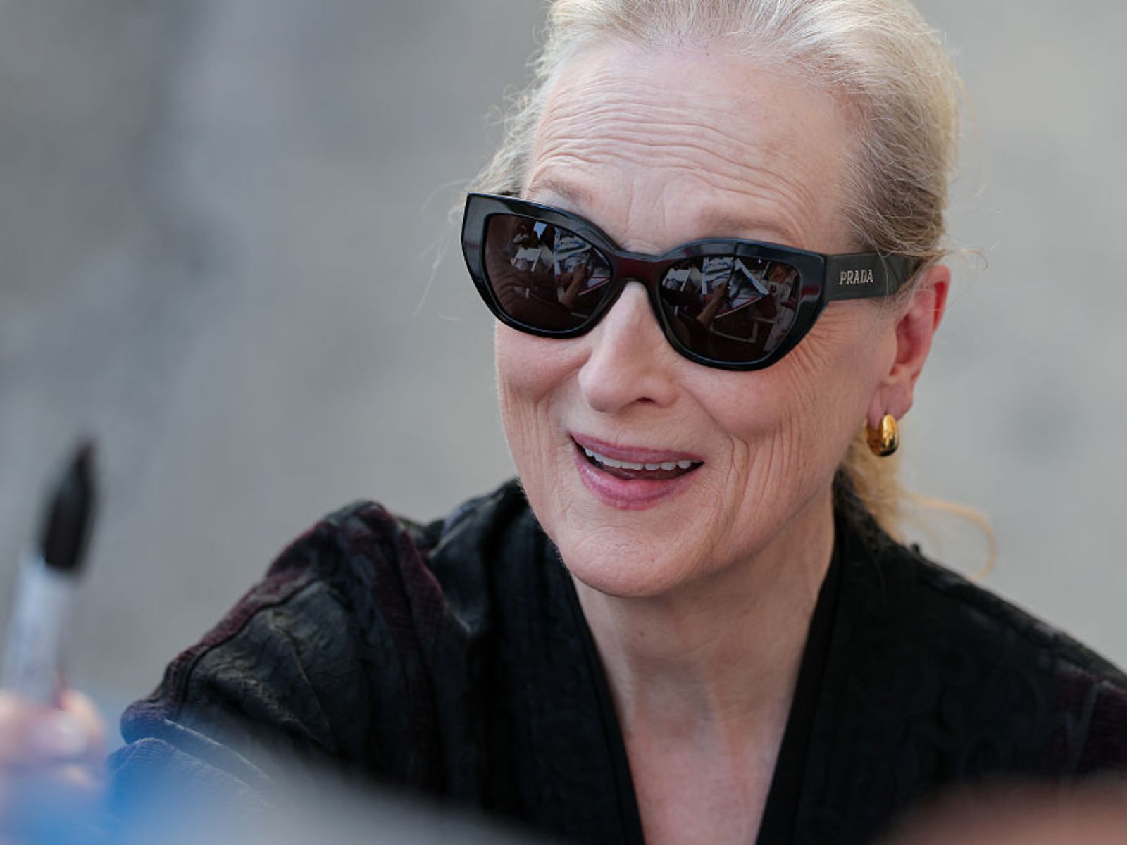 Te czarne cygaretki w stylu Meryl Streep to hit na jesień do biura dla kobiet 50+. Reserved ma je w 3 kolorach