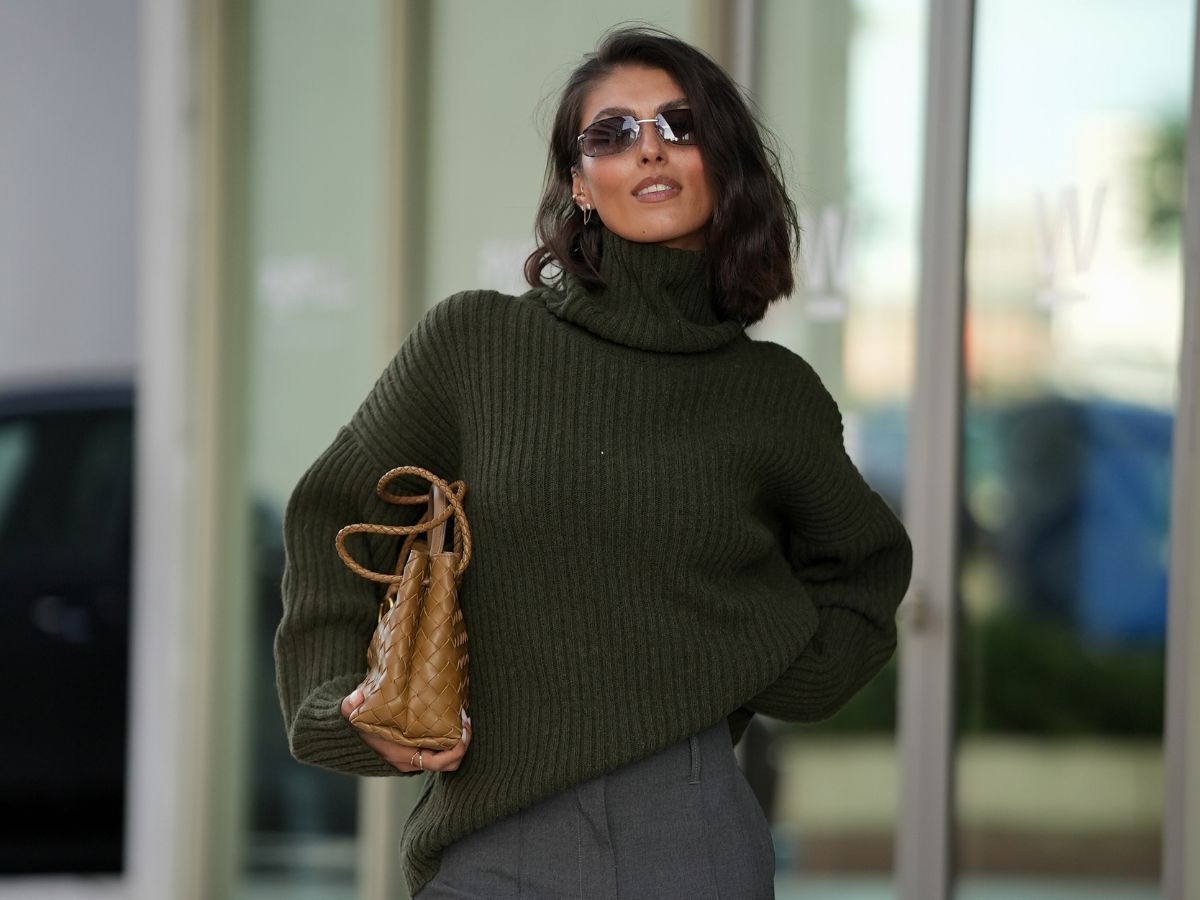 oliwkowy sweter chunky z Sinsay
